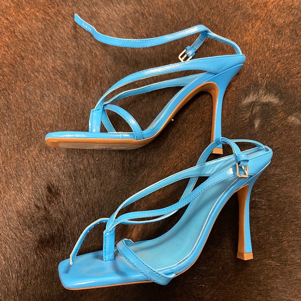 Tony Bianco Faythe blue heels